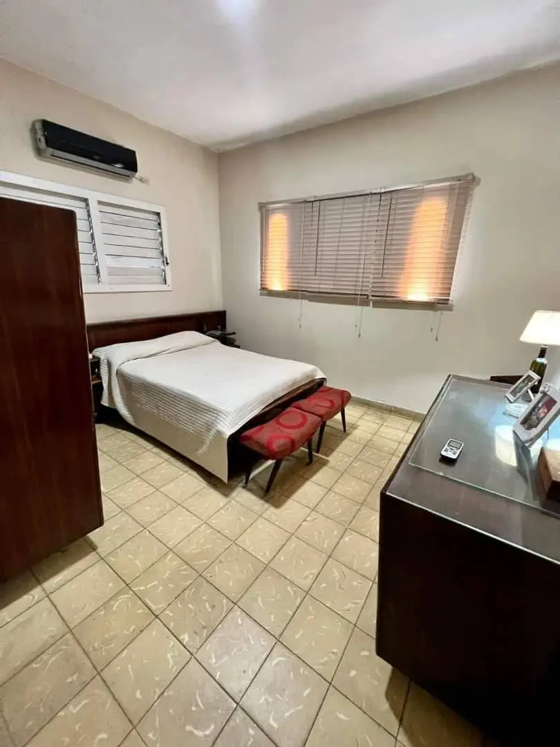 Apartamento de 3 habitaciones en Santos Suárez