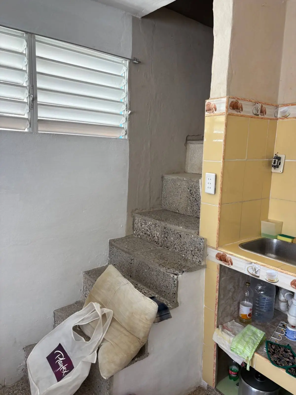 Rento Apartamento en el Cerro, cerca de Tulipan y Ayestaran