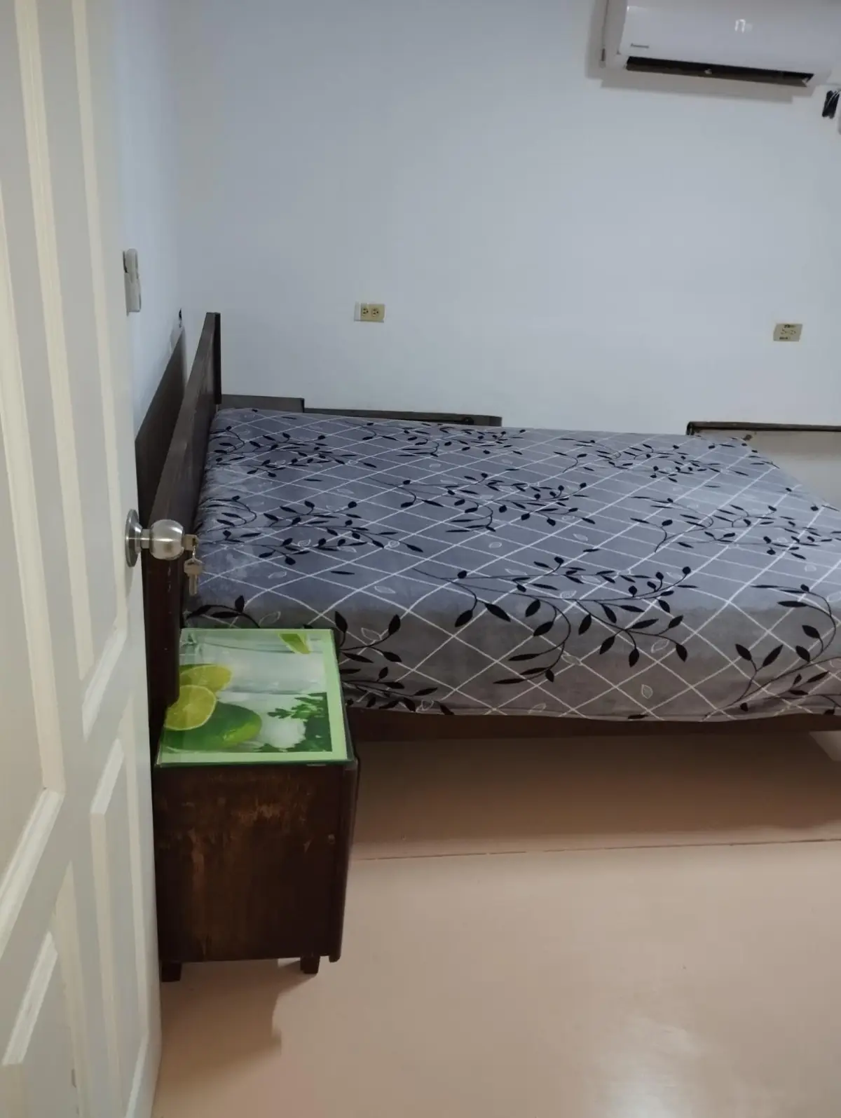 Apartamento interior en segundo piso