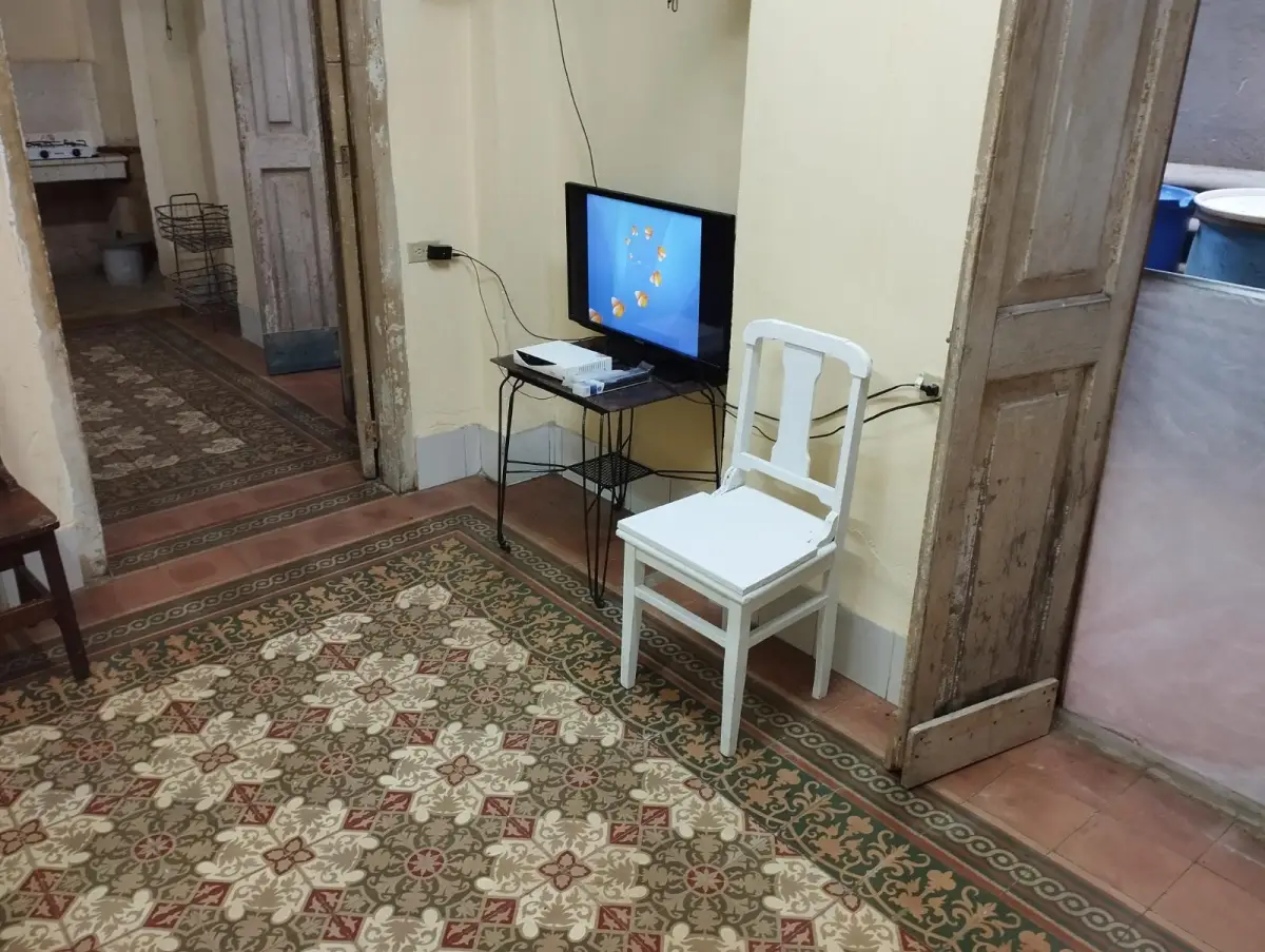 Apartamento interior en segundo piso