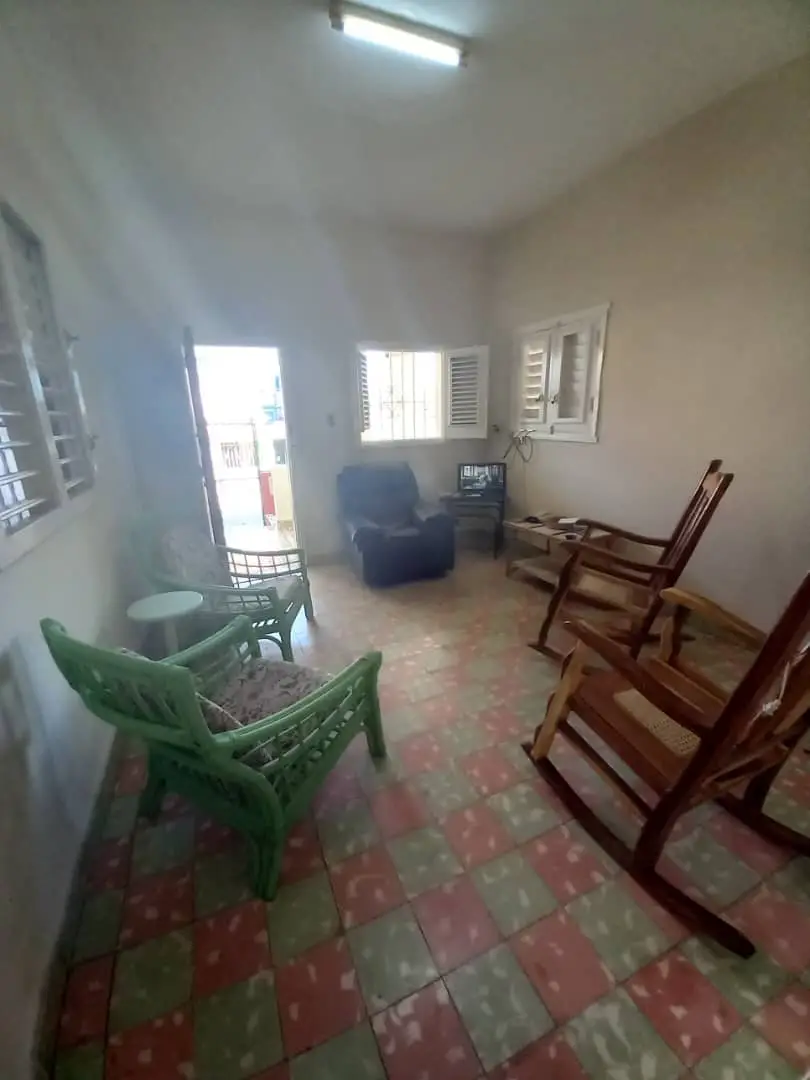 Casa independiente disponible para renta lineal en Marianao