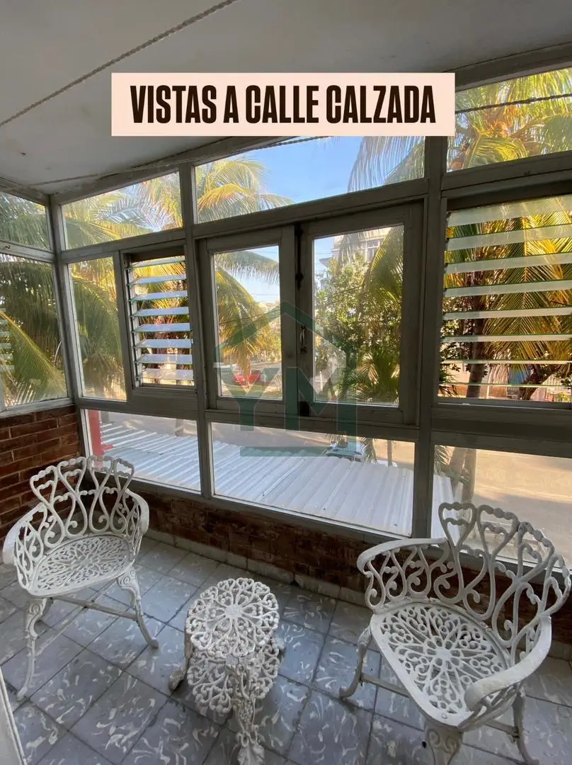Apartamento disponible en Calzada entre H e I