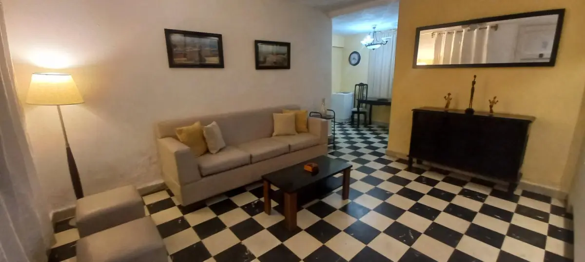 Rento apt de 1 cuarto en planta baja en calle 27 a 2 cuadras de 23 y Rampa.Supercéntrico.