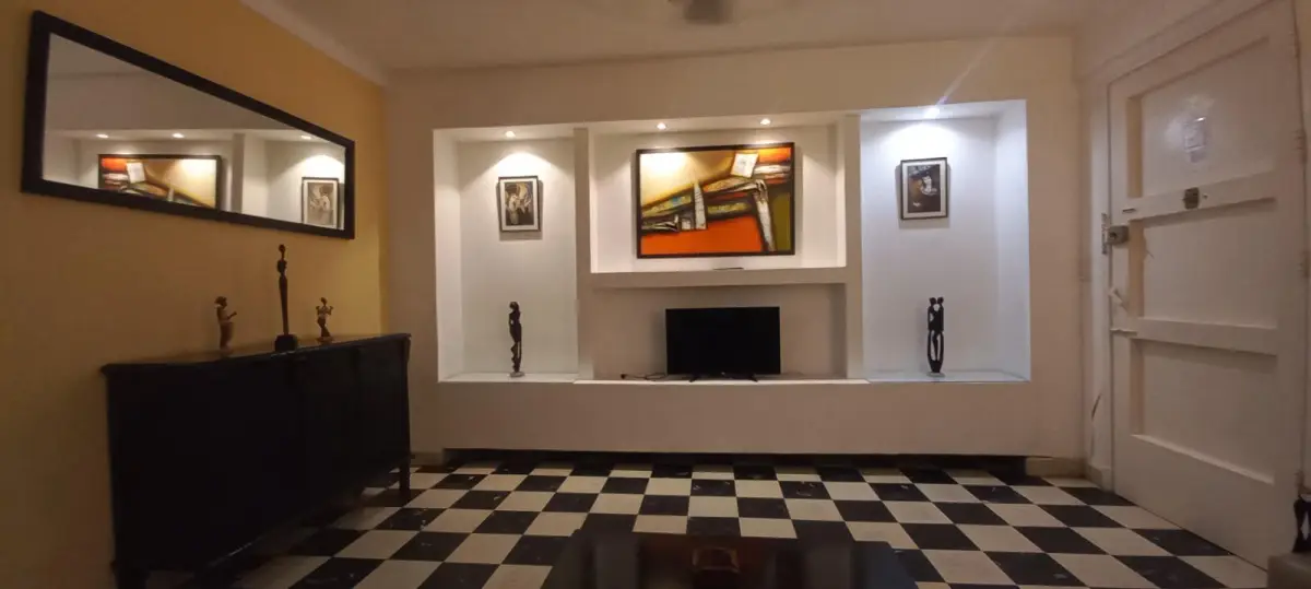Rento apt de 1 cuarto en planta baja en calle 27 a 2 cuadras de 23 y Rampa.Supercéntrico.